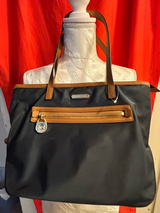 Michael Kors Handbags - Michael Kors Navy Blue Tote with Brown Trim and Gold Hardware